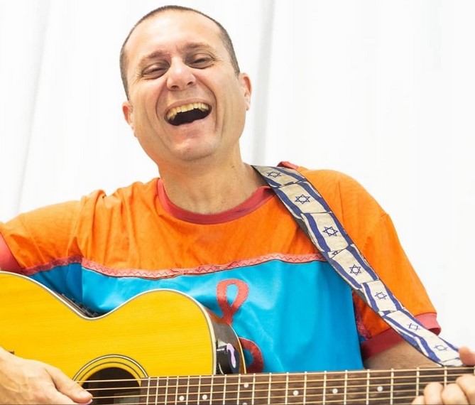 רופש והגיטרה